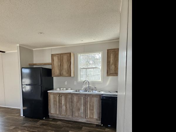 2021 Champion THS761601 Mobile Home