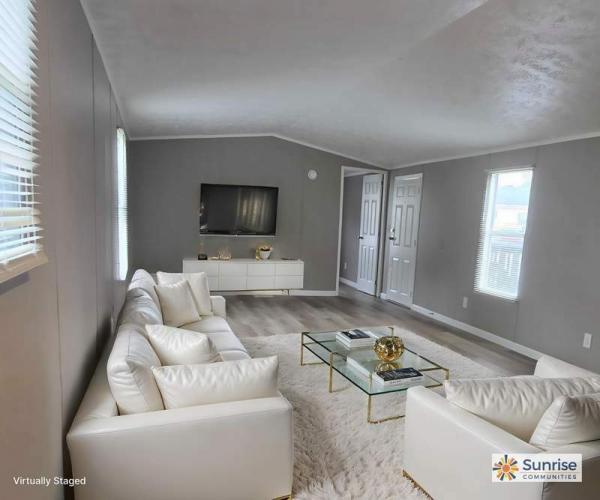 Photo 1 of 2 of home located at 252 S. Blackwood Dr Zanesville, OH 43701