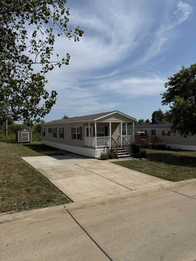 Mobile Home at 124 Autumn Hills Dr. Old Monroe, MO 63369
