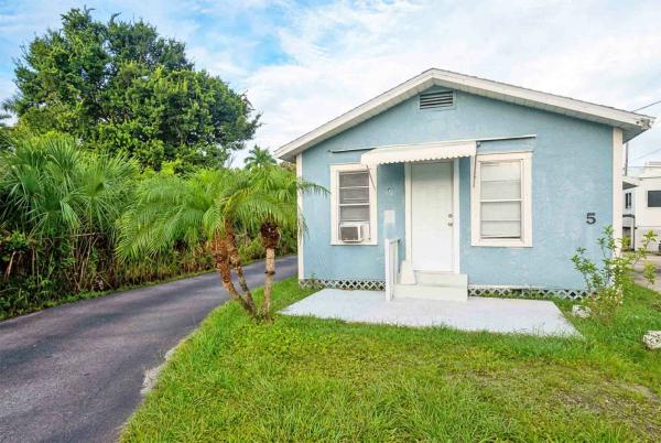 1975 Apartment Mobile Home For Sale
