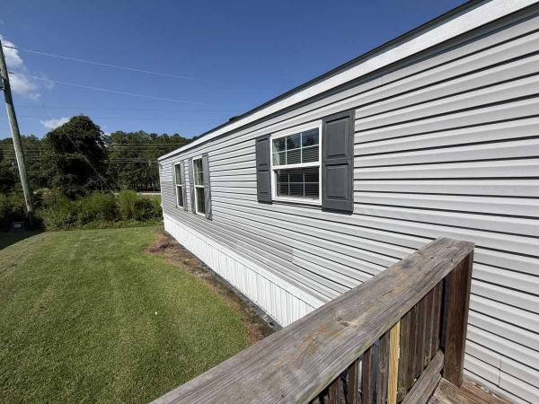 2018 CMH/Schult 57COM16763FH18 Mobile Home