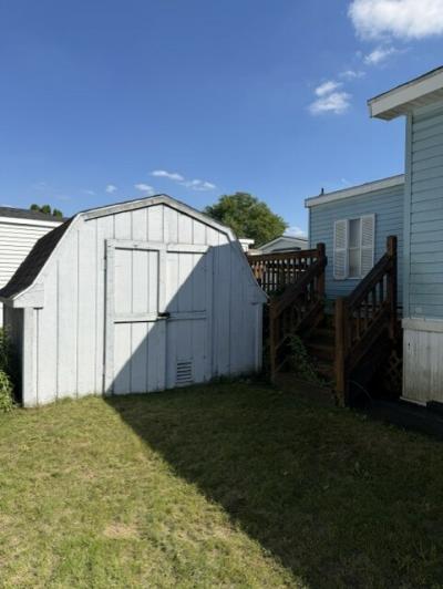 Photo 2 of 14 of home located at 202 Pepperidge Dr. Wixom, MI 48393