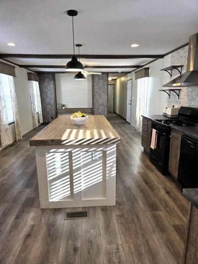 Photo 5 of 23 of home located at 2501 Lowry Ave. NE Saint Anthony, MN 55418