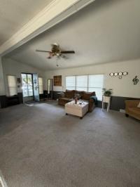 1990 Fairmont Manufactured Home