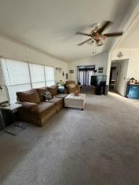 1990 Fairmont Manufactured Home