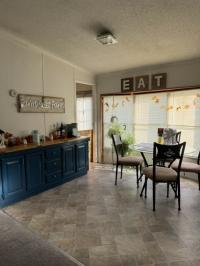 1990 Fairmont Manufactured Home