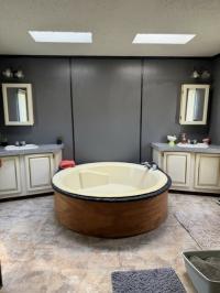 1990 Fairmont Manufactured Home