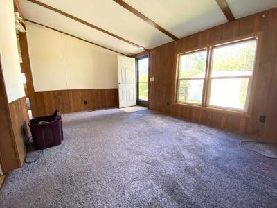 Photo 3 of 32 of home located at 1470B Route 9 #9 Clifton Park, NY 12065