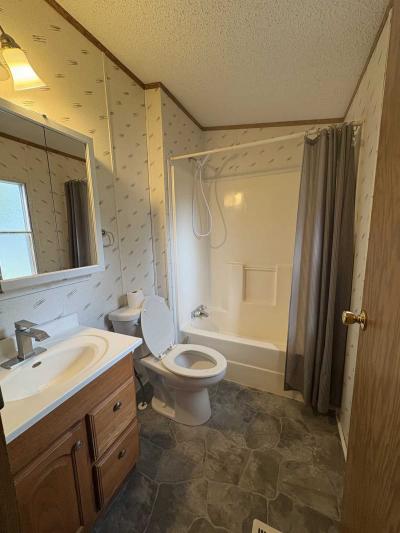 Photo 5 of 10 of home located at 2810 Westwood Drive  Bay City, MI 48706