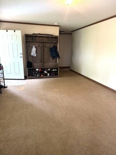 Photo 4 of 20 of home located at 24072 Deer Creek Flat Rock, MI 48134