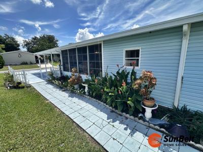 Photo 4 of 21 of home located at 471 Petunia Drive Fruitland Park, FL 34731