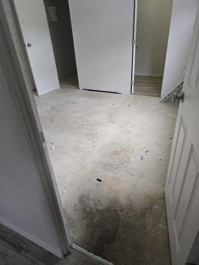 Photo 5 of 9 of home located at 6910 Alafia Dr. Riverview, FL 33578