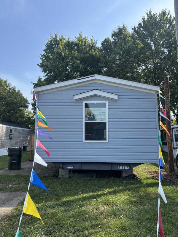 Photo 1 of 2 of home located at 1457 Glengarry Fairdale, KY 40118