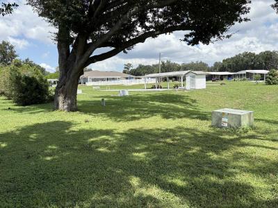 Photo 4 of 28 of home located at 115 Danny Drive Valrico, FL 33594