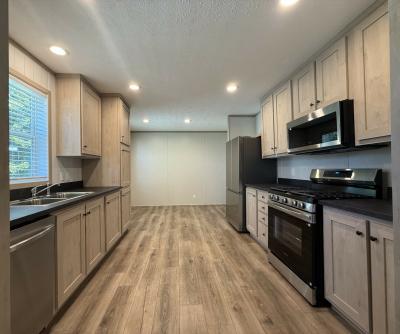 Mobile Home at 10064 Hutchinson Drive Davisburg, MI 48350