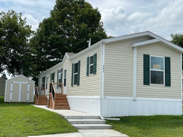 2023 Clayton 95PLH16663B Mobile Home