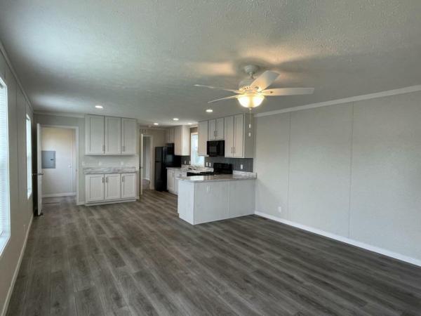 2023 Clayton 95PLH16663B Mobile Home