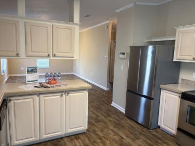 Photo 5 of 9 of home located at 200 Bay Breeze Loop Davenport, FL 33897