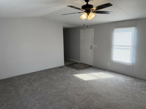 2002 FLEETWOOD Mobile Home For Sale
