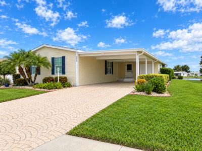 Mobile Home at 3938 Manatee Club Drive Ruskin, FL 33570