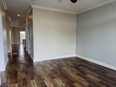 Photo 4 of 19 of home located at 2642 Pier Drive Ruskin, FL 33570