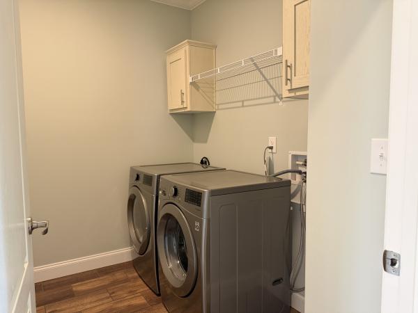 2019 Champion FL26100PHA102777A/B Mobile Home