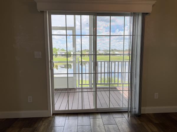 2019 Champion FL26100PHA102777A/B Mobile Home
