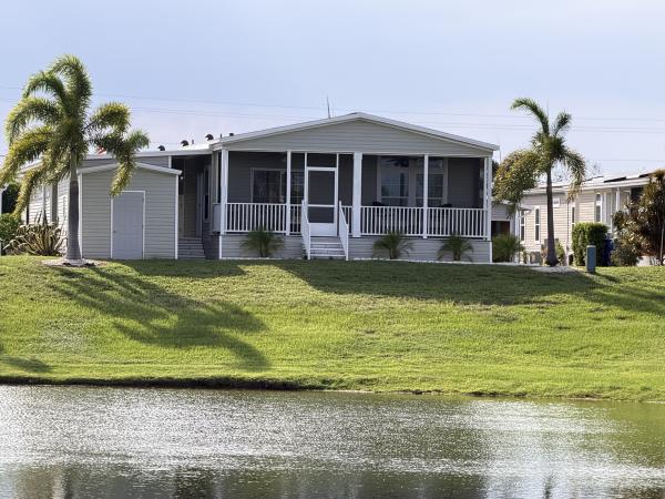 2019 Champion FL26100PHA102777A/B Mobile Home
