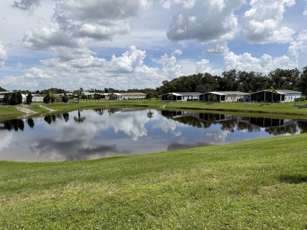 2019 Champion FL26100PHA102777A/B Mobile Home