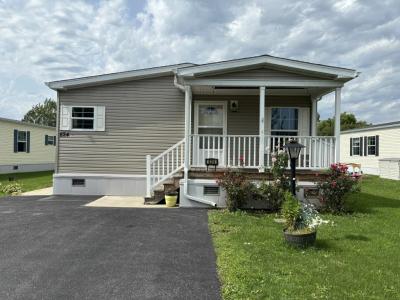 Photo 3 of 10 of home located at 824 Willowbrook Drive Lockport, NY 14094