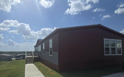 Photo 2 of 13 of home located at 411 Dunn Drive Kyle, TX 78640