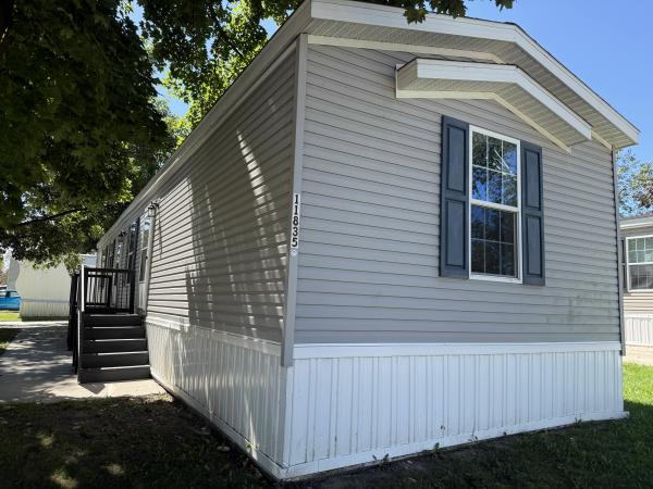2019 Champion  Home