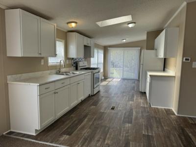 Mobile Home at 28286 Oakwood Flat Rock, MI 48134
