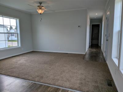 Photo 3 of 8 of home located at 28758 Glenwood Flat Rock, MI 48134