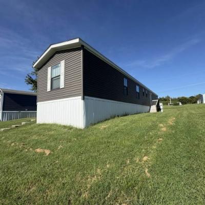 Photo 2 of 28 of home located at 2319 Greensburg Rd #5 Campbellsville, KY 42718