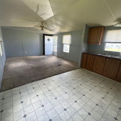 Photo 4 of 21 of home located at 141 Pompano Drive New Bern, NC 28560