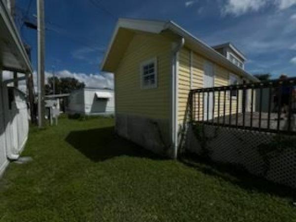 2001 Chariot Cottage Mobile Home