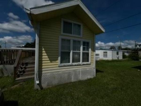 2001 Chariot Cottage Mobile Home