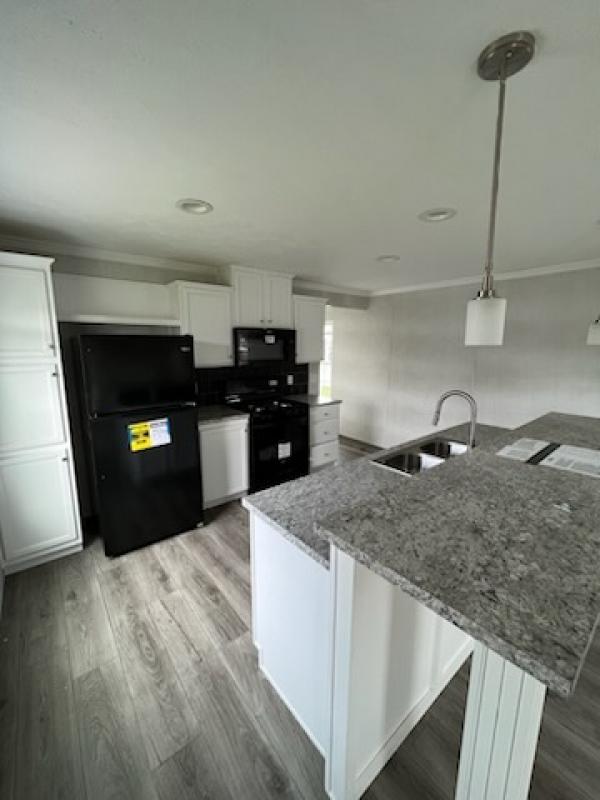 2023 ADVENTURE 107 6762L  Home