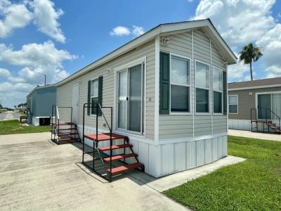Photo 5 of 7 of home located at 1501 N. Loop 499, #197 Harlingen, TX 78550