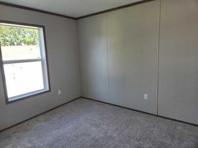 Photo 5 of 15 of home located at 191 Imperial Way Falling Waters, WV 25419