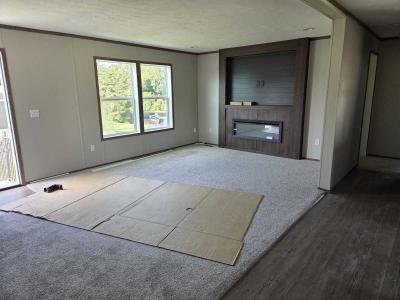 Photo 2 of 15 of home located at 191 Imperial Way Falling Waters, WV 25419