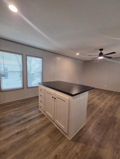 Photo 5 of 13 of home located at 25 Colonial Dr Hutchins, TX 75141