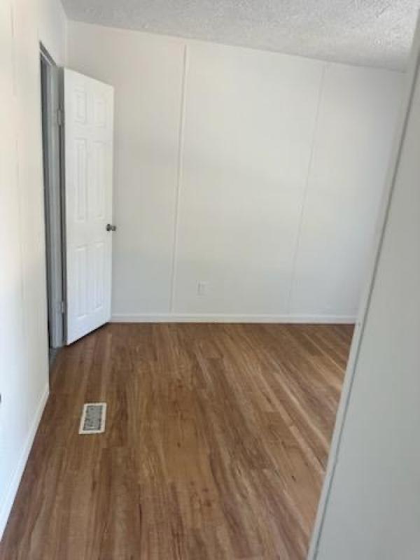 2012 Waverly Mobile Home