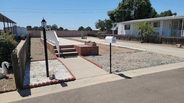  Mobile Home For Sale