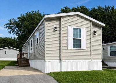 Mobile Home at 9 Cherry Lane Bourbonnais, Il 60914, Lot Cl009 Bourbonnais, IL 60914