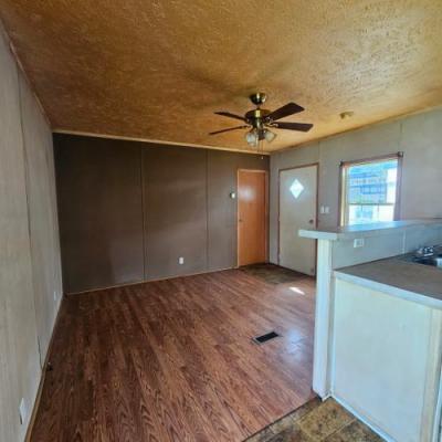 Photo 4 of 13 of home located at 1517 Cranbrook Drive Charleston, WV 25311