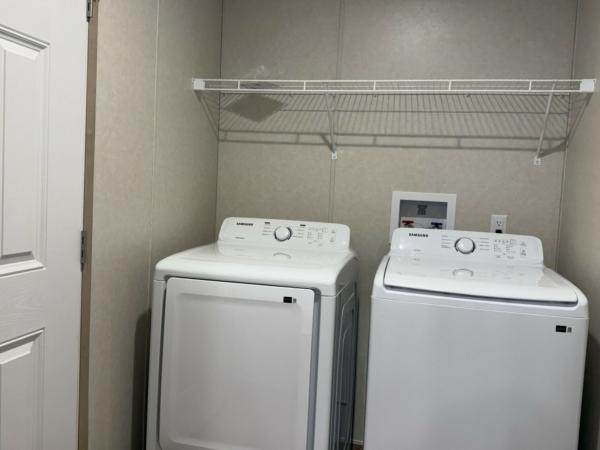 2027 clayton 95CCS24563DH26S Mobile Home