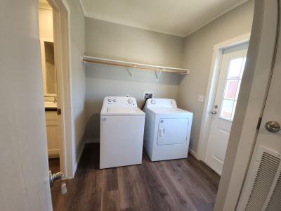Photo 5 of 10 of home located at 10707 Juan Diego Ct Conroe, TX 77303