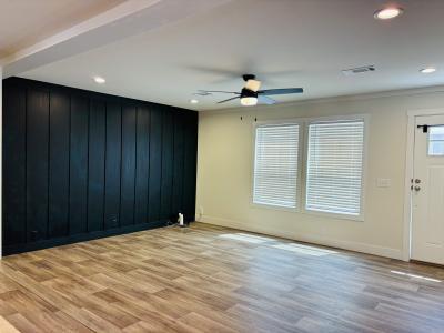 Photo 4 of 12 of home located at 8039 W Xavier St Conroe, TX 77303
